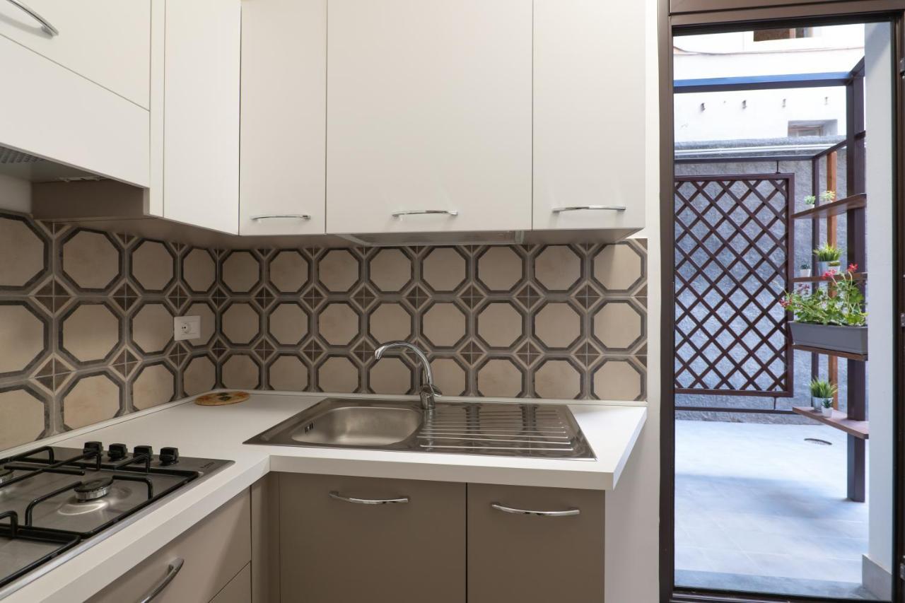 Woodenloft14 Apartment Catania Bagian luar foto