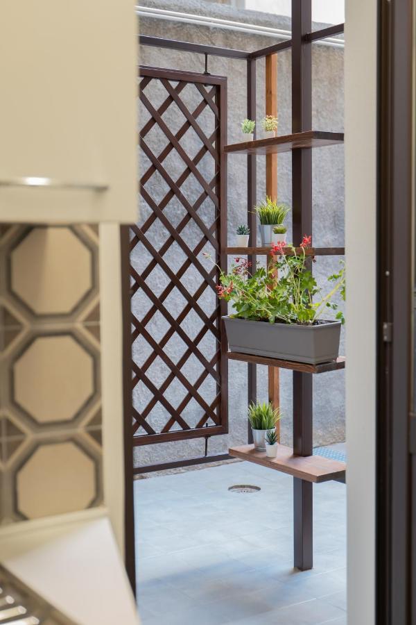 Woodenloft14 Apartment Catania Bagian luar foto