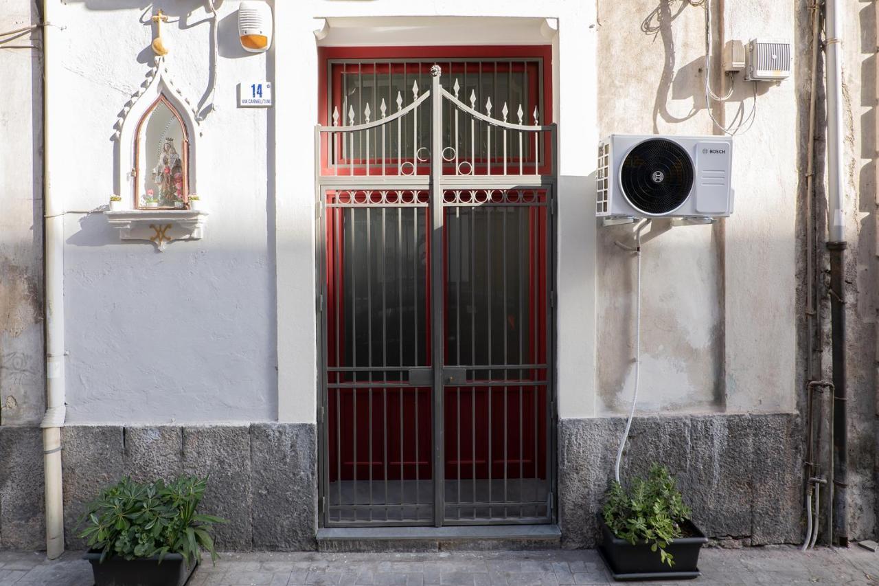 Woodenloft14 Apartment Catania Bagian luar foto