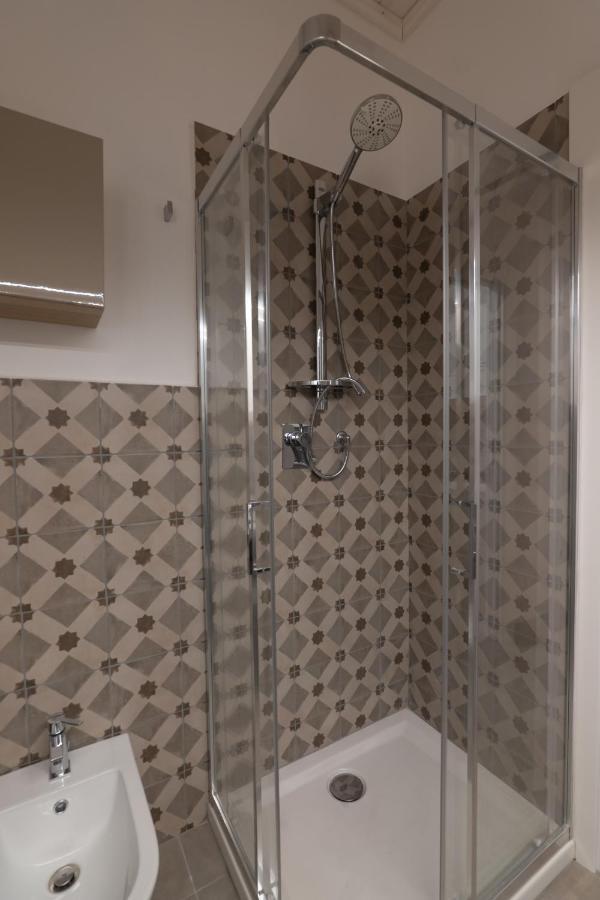 Woodenloft14 Apartment Catania Bagian luar foto