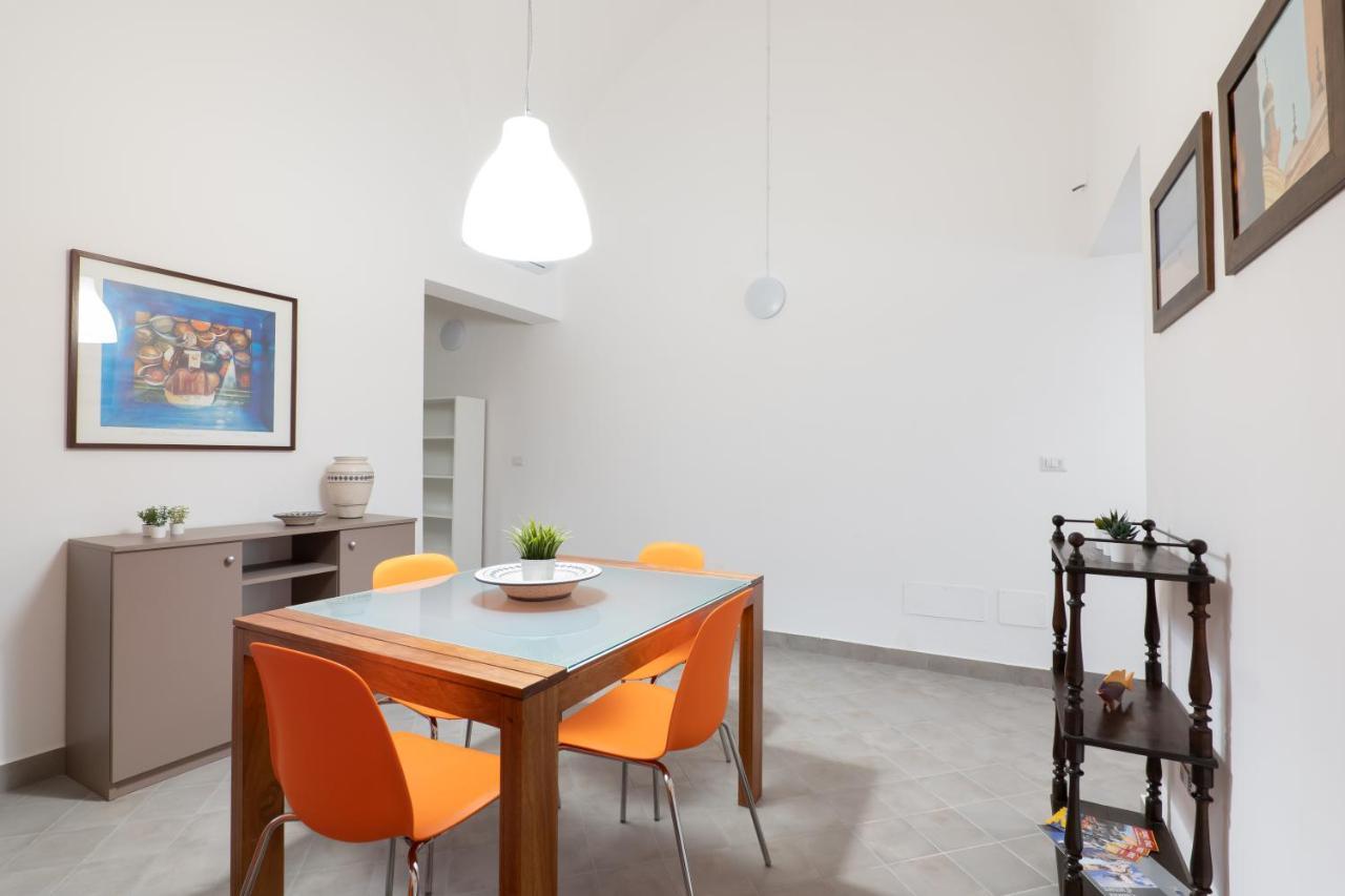 Woodenloft14 Apartment Catania Bagian luar foto